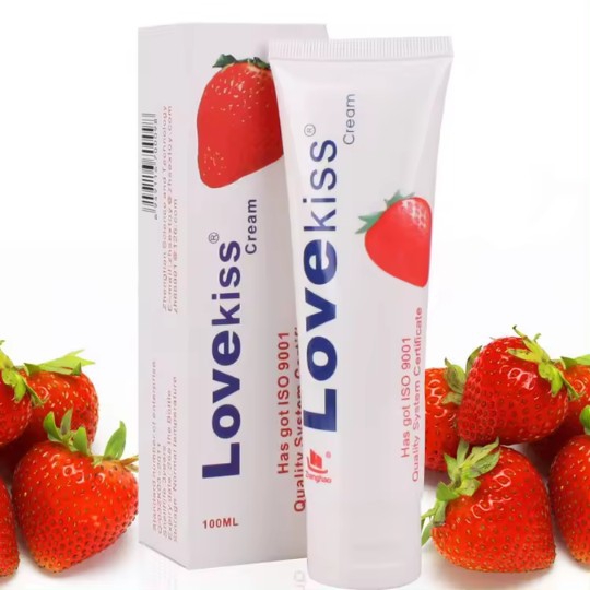 Gel bôi trơn lovekiss 100ml - mùi hương thơm dâu , cherry , đào.